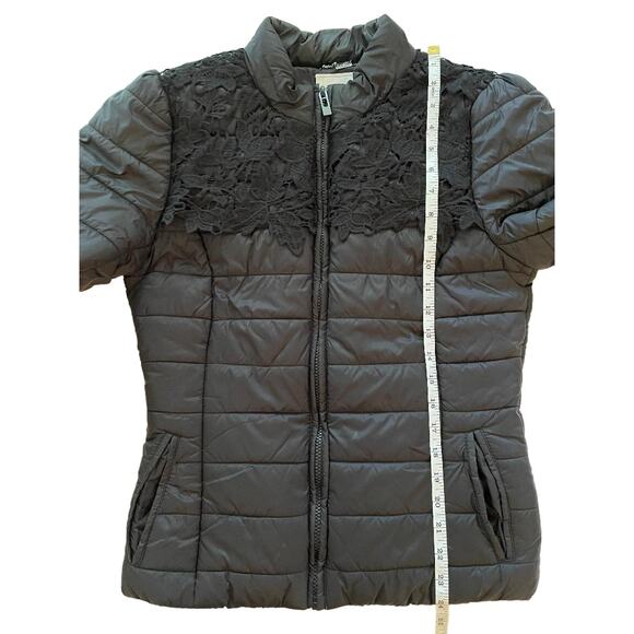 Blugirl Blumarine Puffer Jacket with Lace Overlay on Shoulders Size Small - Picture 7 of 8